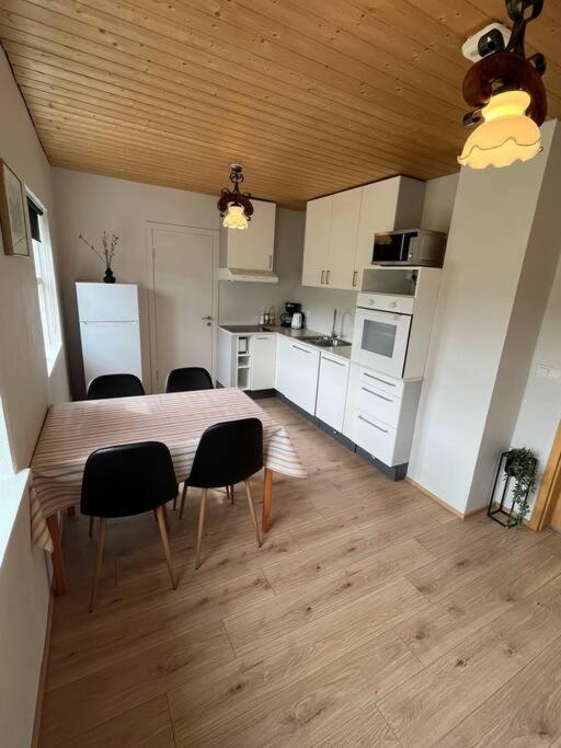 Black Valley Apartment Thoroddsstathir 外观 照片